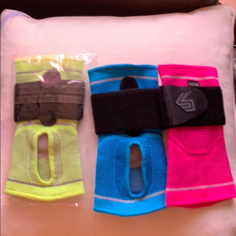 Wrist Support - Picture 4 of 7